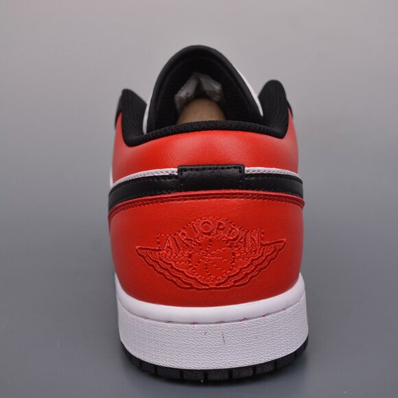 Jordan 1 Retro Low Black Toe - Picture 5 of 9